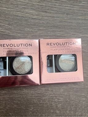 Revolution Flawless Foils Shimmer Eyeshadow Duo - Rose Gold & Champagne